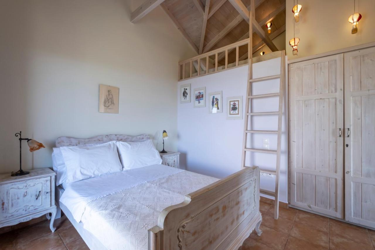 פיניקונטה Chamaloni Cottages מראה חיצוני תמונה