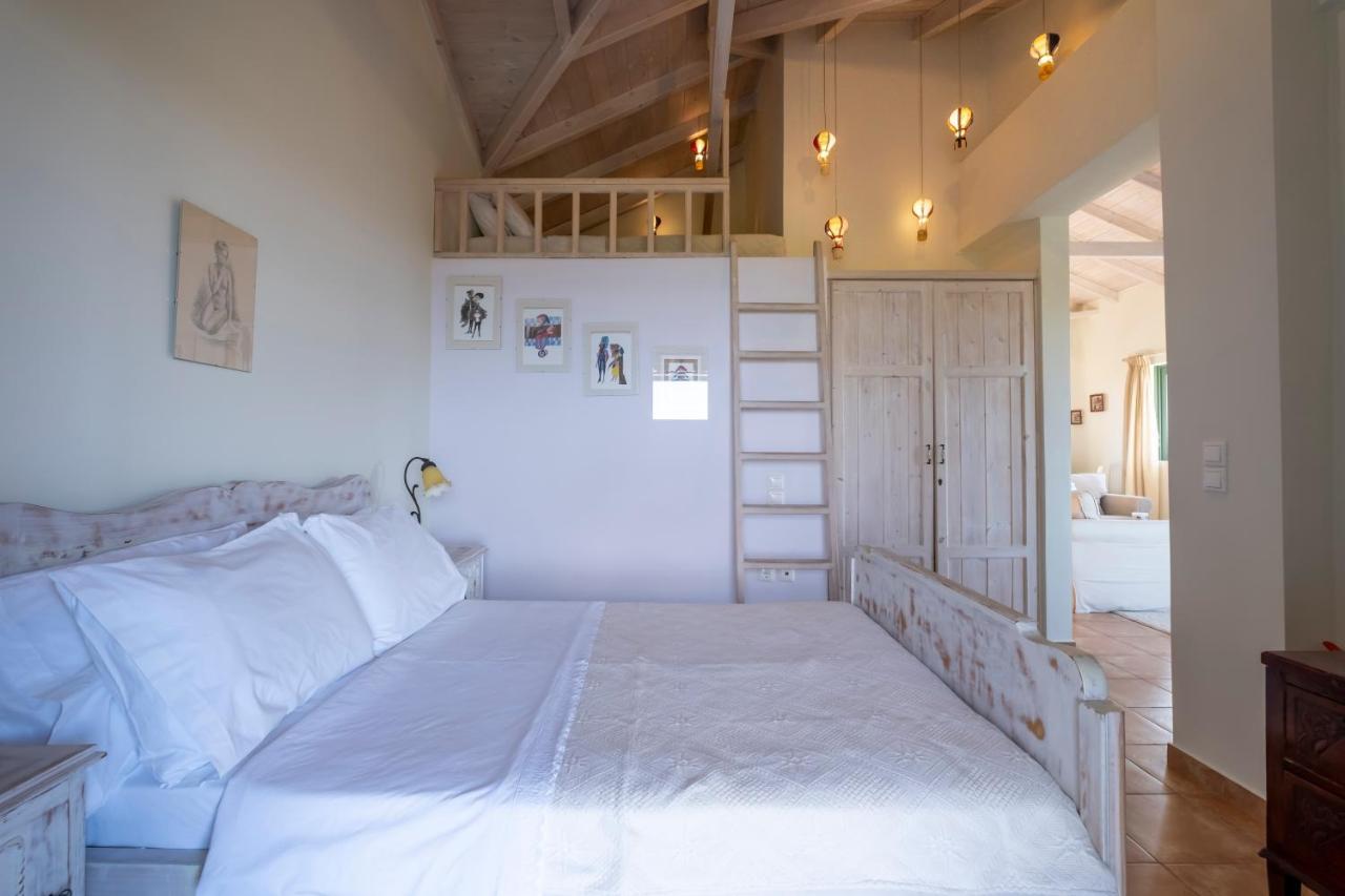 פיניקונטה Chamaloni Cottages מראה חיצוני תמונה